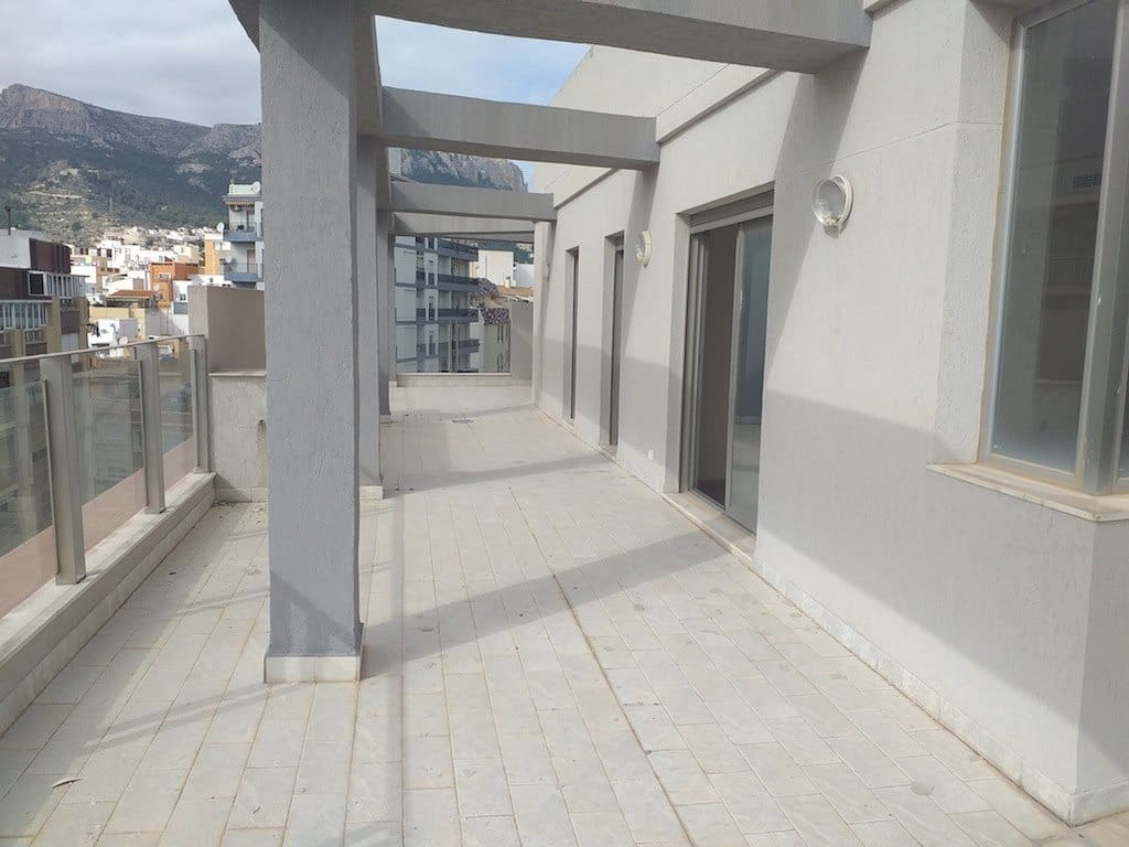 1 bedroom Penthouse for sale in Calpe / Calp - € 240,000 (Ref: 9068306)