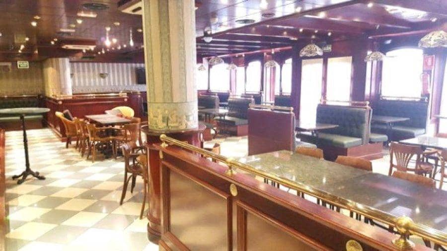 Commercial for sale in Calpe / Calp with pool - € 500,000 (Ref: 9068332)