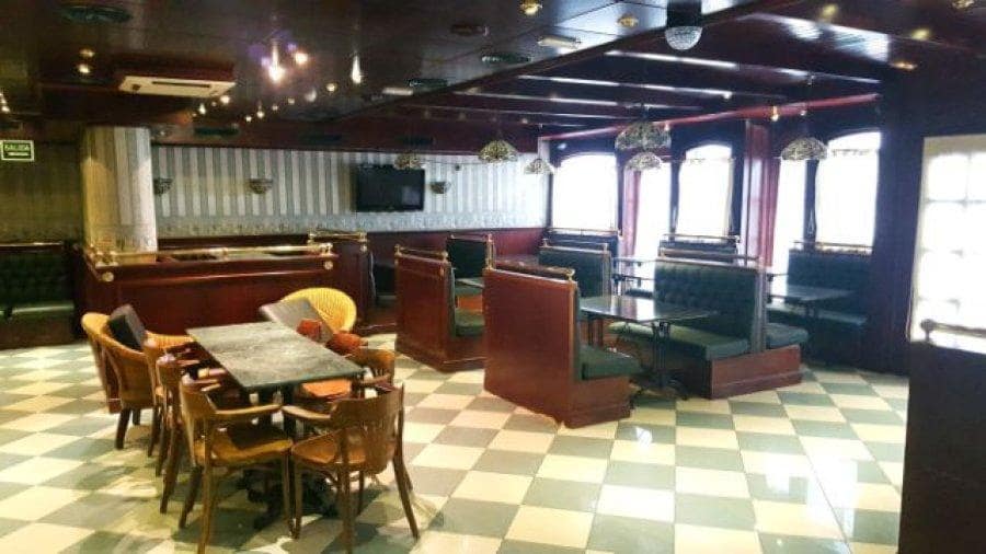 Commercial for sale in Calpe / Calp with pool - € 500,000 (Ref: 9068332)