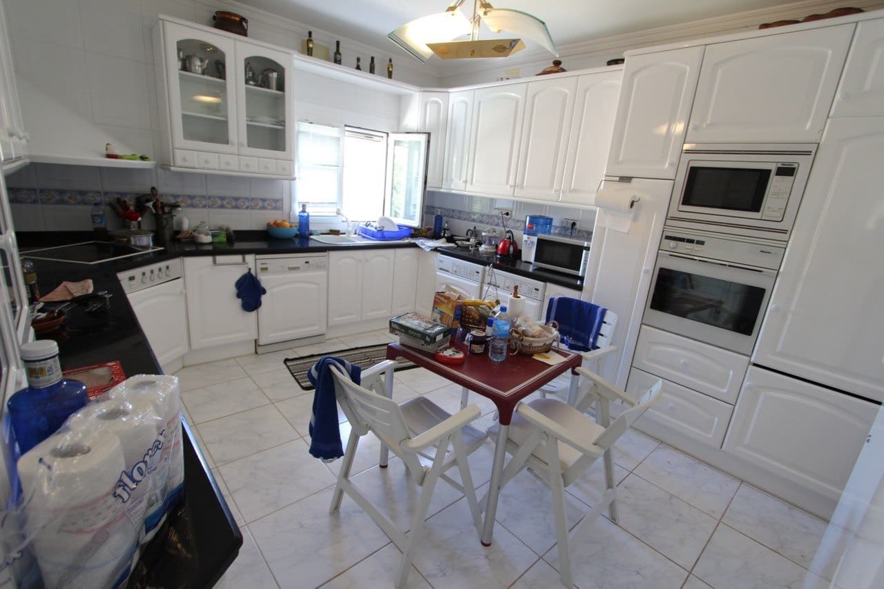 6 Zimmer Villa zu verkaufen in Calpe / Calp - 1.350.000 € (Ref: 9068345)