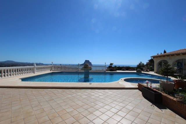 6 Zimmer Villa zu verkaufen in Calpe / Calp - 1.350.000 € (Ref: 9068345)