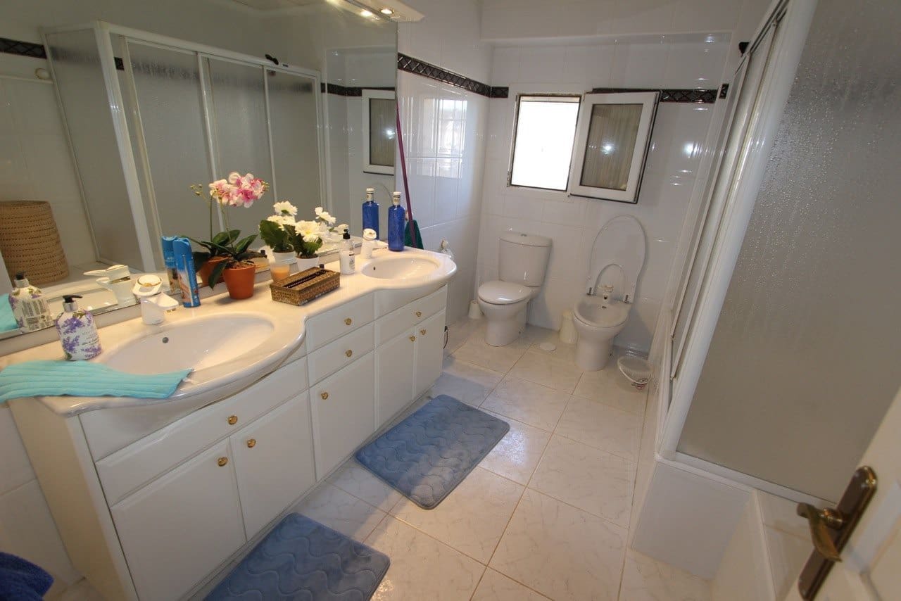 6 Zimmer Villa zu verkaufen in Calpe / Calp - 1.350.000 € (Ref: 9068345)