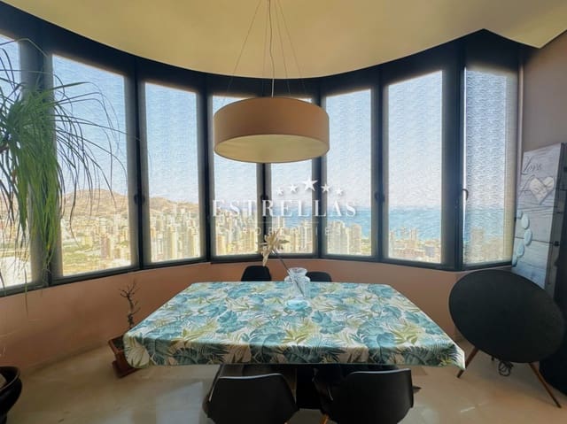 3 bedroom Penthouse for sale in Juzgados - Plaza de Toros, Benidorm with garage - € 790,000 (Ref: 9079708)