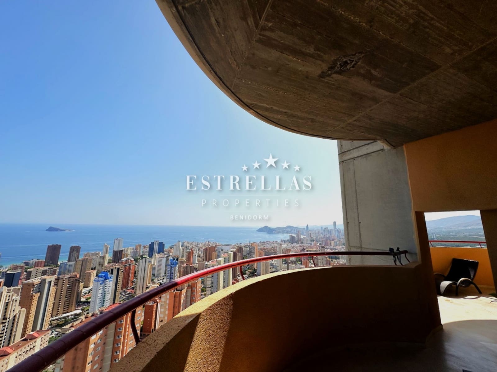 3 soverom Penthouse til salgs i Benidorm med garasje - € 790 000 (Ref: 9079708)