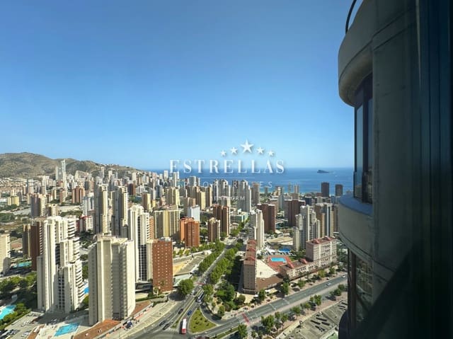 3 bedroom Penthouse for sale in Juzgados - Plaza de Toros, Benidorm with garage - € 790,000 (Ref: 9079708)