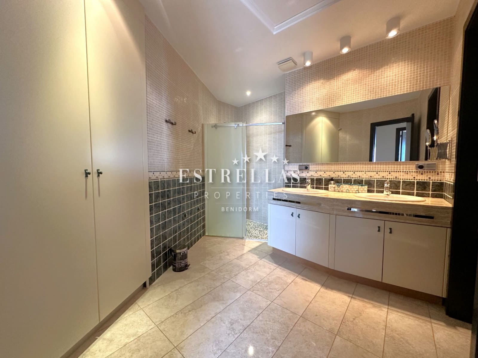 3 soverom Penthouse til salgs i Benidorm med garasje - € 790 000 (Ref: 9079708)