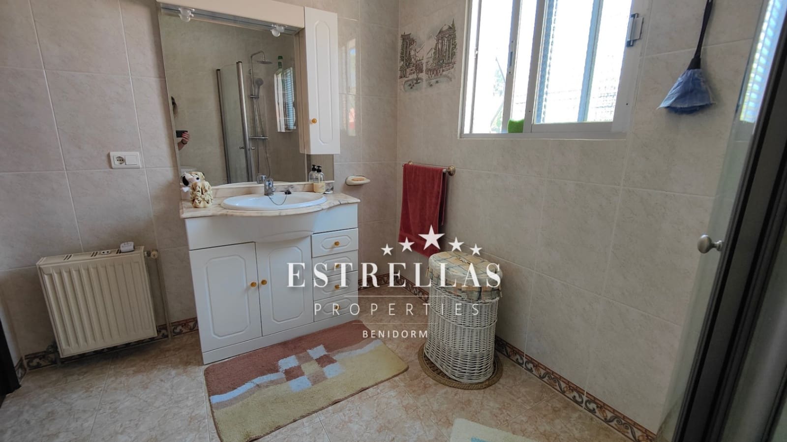 3 soverom Villa til salgs i La Nucia med svømmebasseng garasje - € 489 000 (Ref: 9105348)