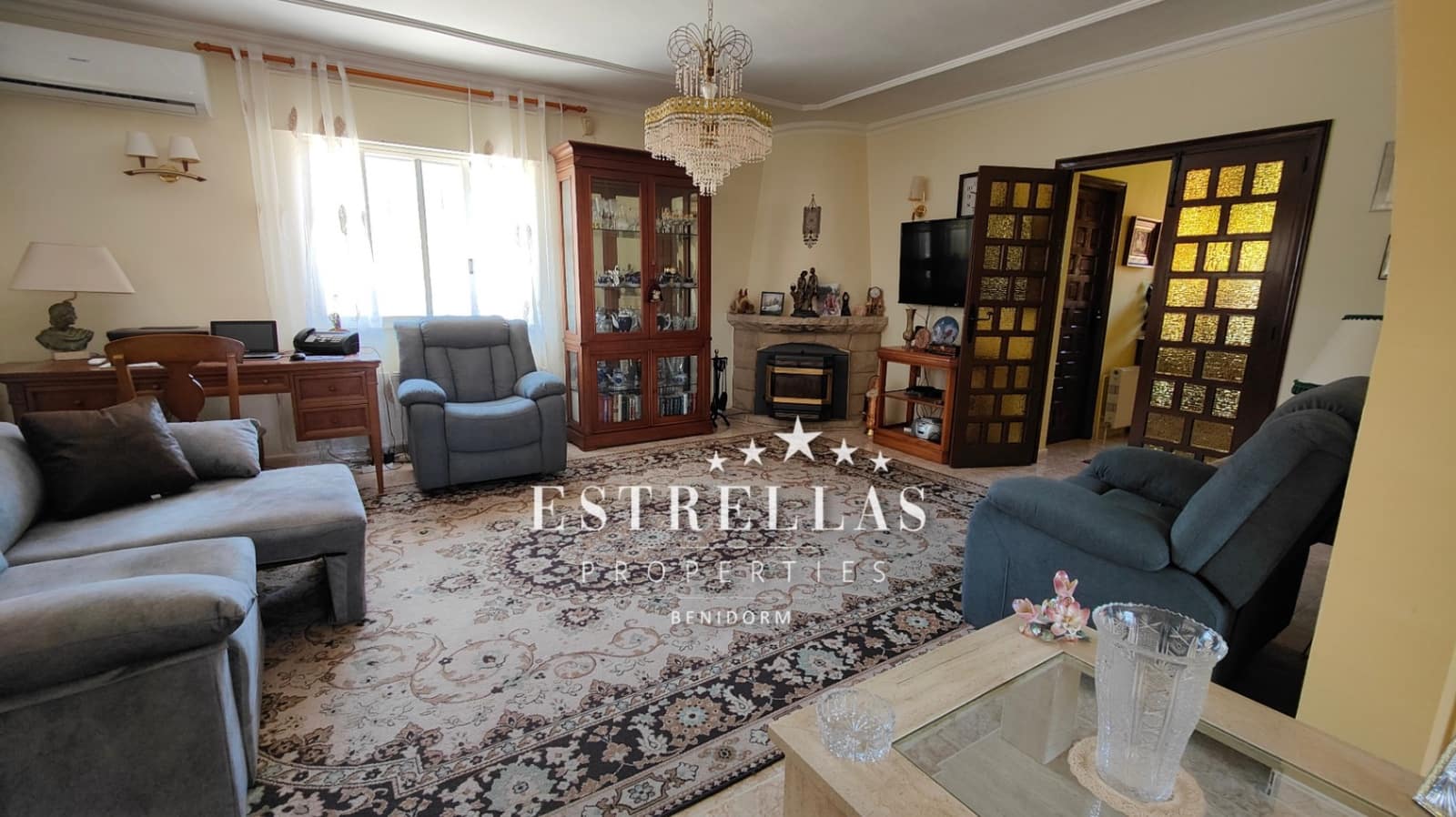 3 soverom Villa til salgs i La Nucia med svømmebasseng garasje - € 489 000 (Ref: 9105348)