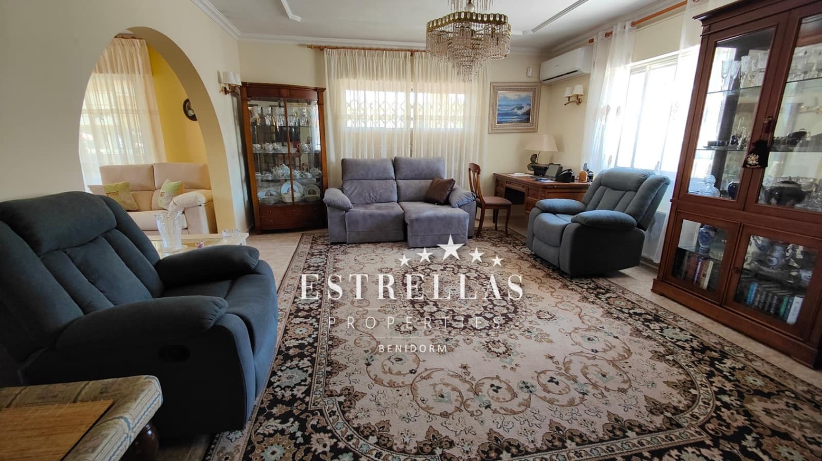 3 soverom Villa til salgs i La Nucia med svømmebasseng garasje - € 489 000 (Ref: 9105348)