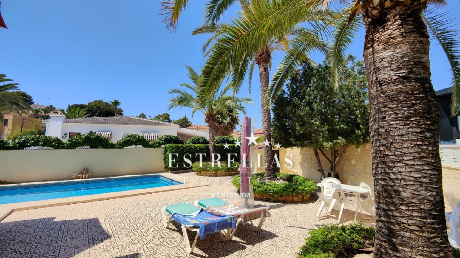 3 soverom Villa til salgs i La Nucia med svømmebasseng garasje - € 489 000 (Ref: 9105348)