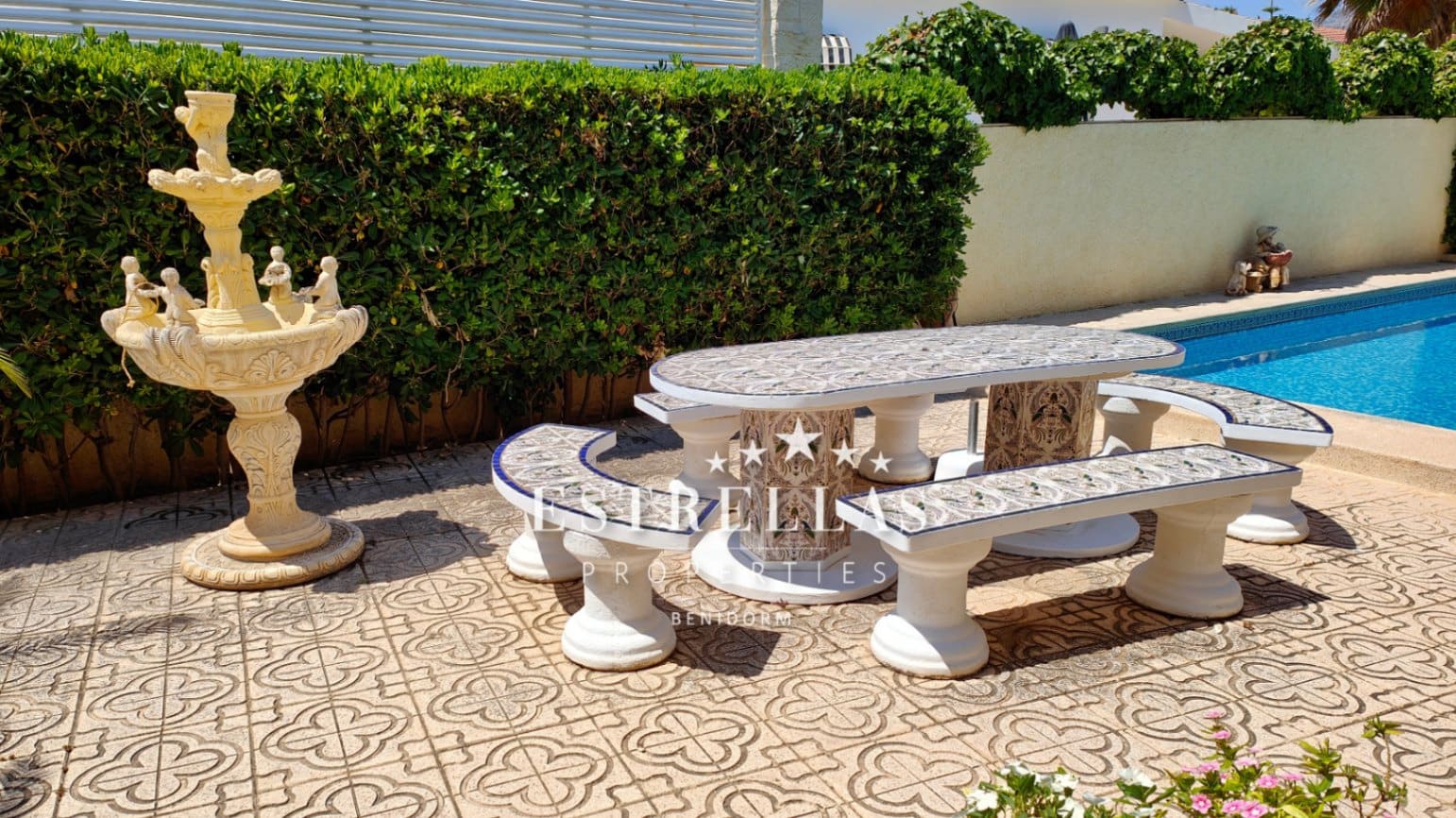 3 soverom Villa til salgs i La Nucia med svømmebasseng garasje - € 489 000 (Ref: 9105348)