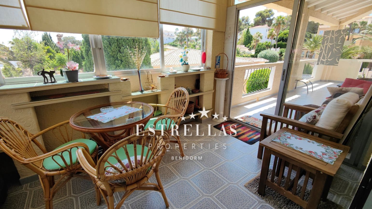 3 soverom Villa til salgs i La Nucia med svømmebasseng garasje - € 489 000 (Ref: 9105348)