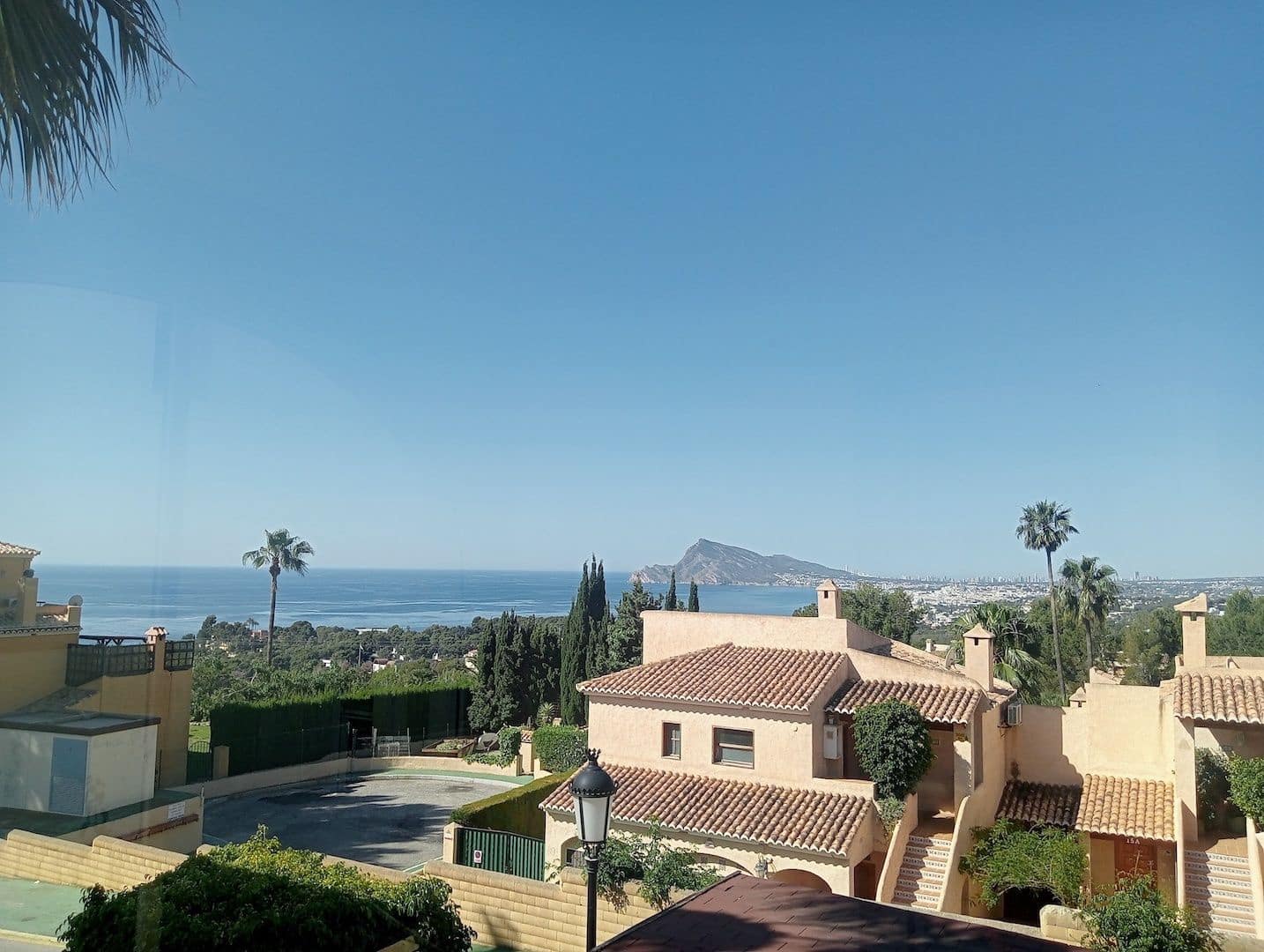 4 bedroom Villa for sale in Altea with pool - € 550,000 (Ref: 9108160)