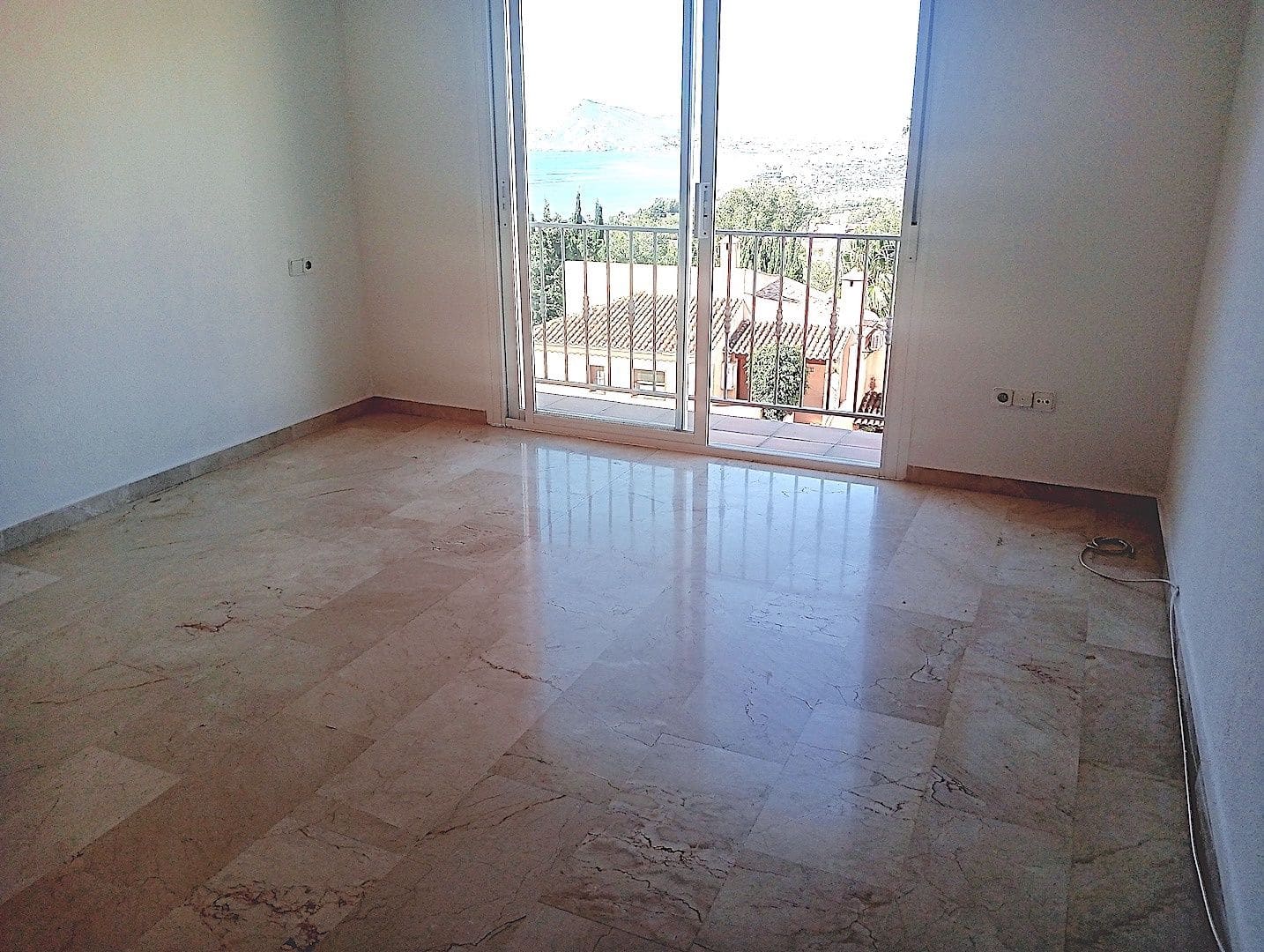 4 bedroom Villa for sale in Altea with pool - € 550,000 (Ref: 9108160)