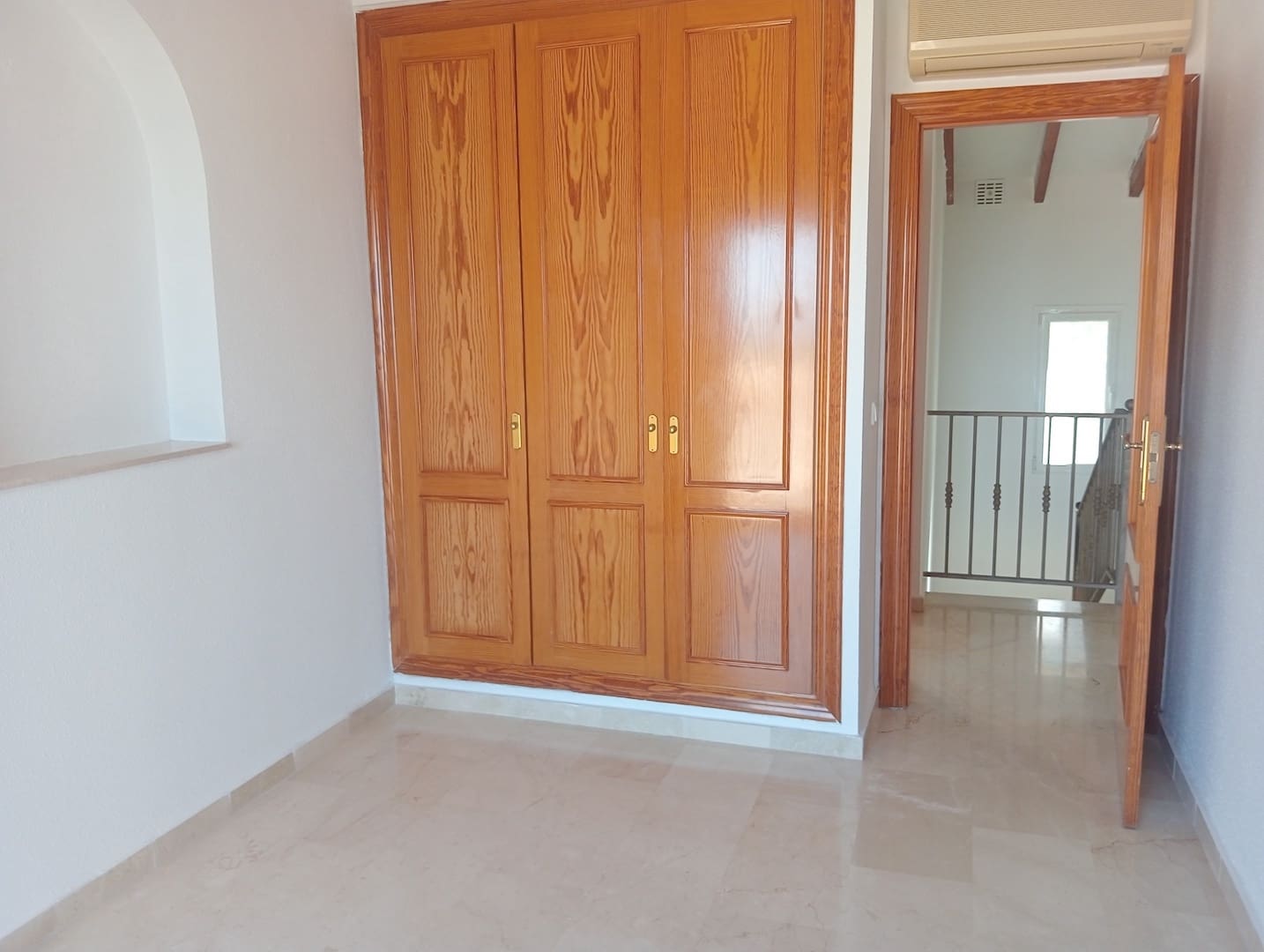 4 bedroom Villa for sale in Altea with pool - € 550,000 (Ref: 9108160)