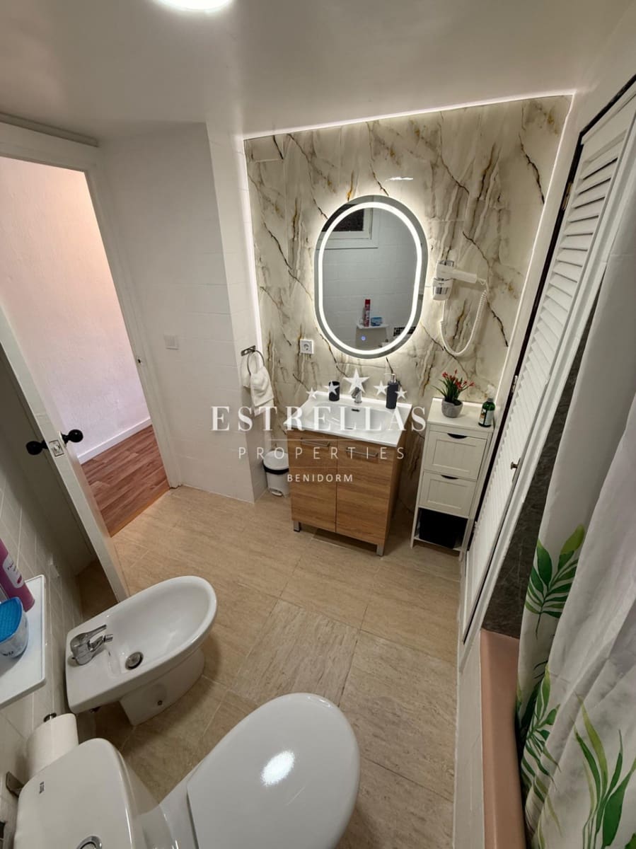 1 soveværelse Lejlighed til salg i Benidorm med swimmingpool - € 146.000 (Ref: 9150720)