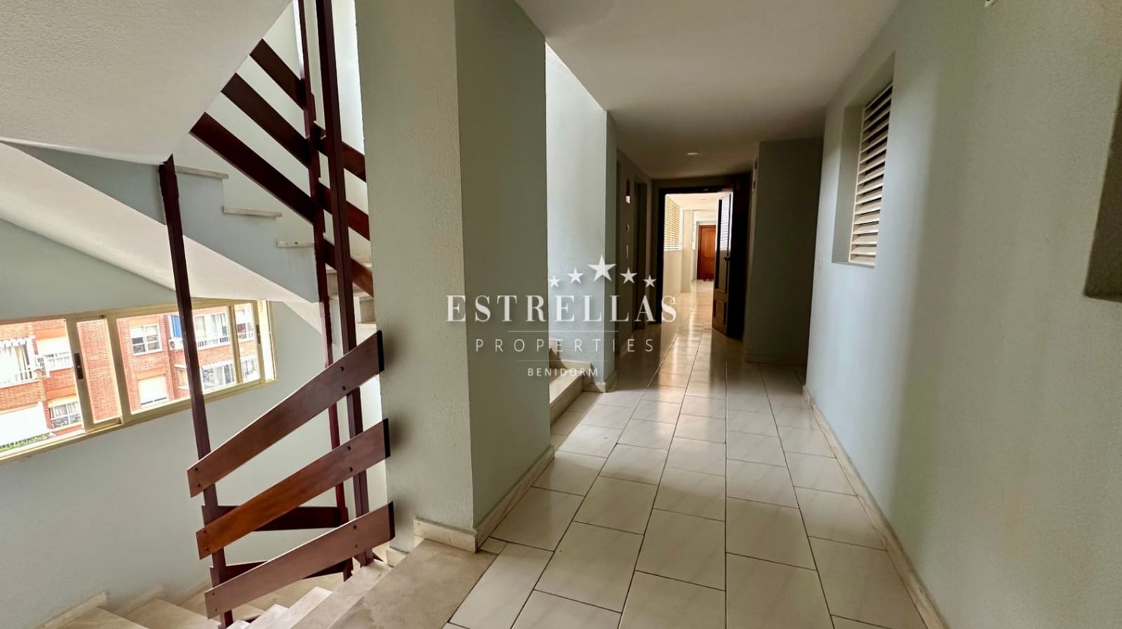 1 soveværelse Lejlighed til salg i Benidorm med swimmingpool garage - € 169.900 (Ref: 9162985)