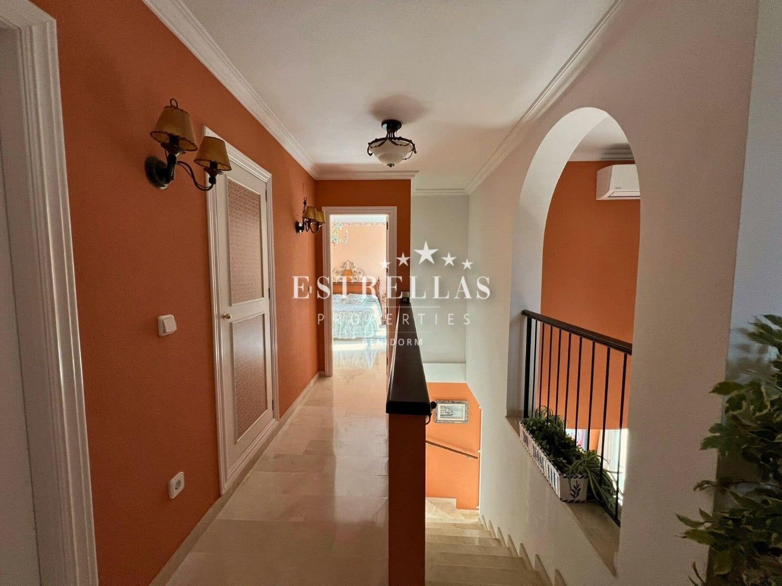 4 sypialnia Willa na sprzedaż w Finestrat z basenem garażem - 584 000 € (Ref: 9164358)