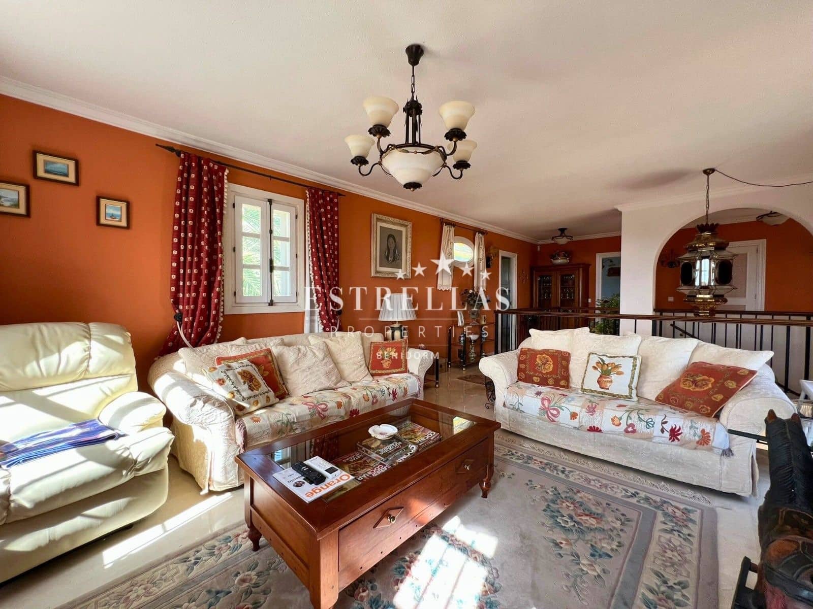 4 sypialnia Willa na sprzedaż w Finestrat z basenem garażem - 584 000 € (Ref: 9164358)