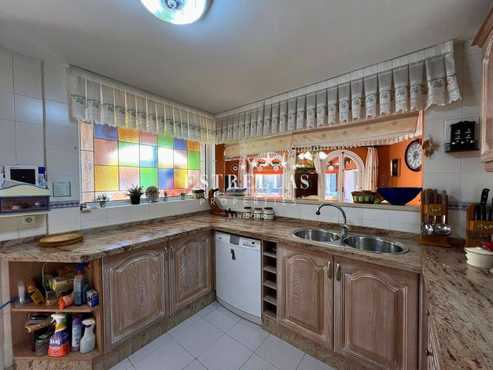 4 sypialnia Willa na sprzedaż w Finestrat z basenem garażem - 584 000 € (Ref: 9164358)