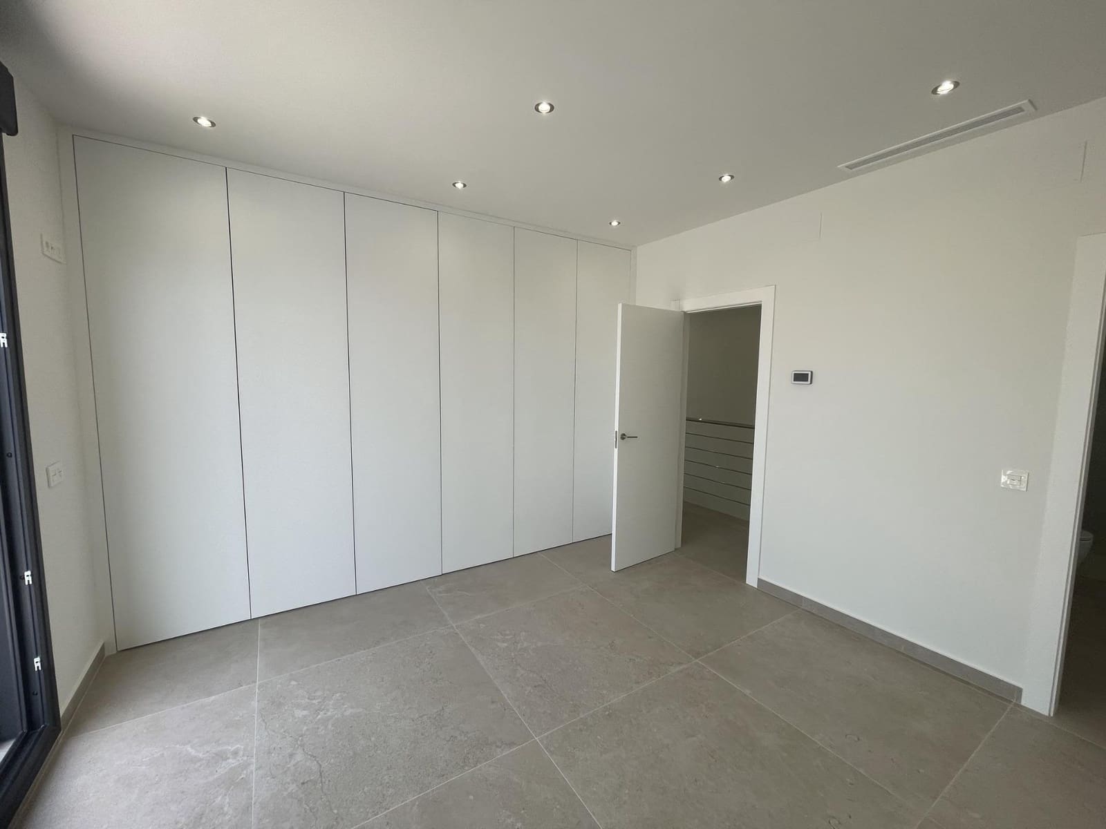 Chalet de 3 habitaciones en Ciudad Quesada en venta con piscina - 799.900 € (Ref: 9180330)