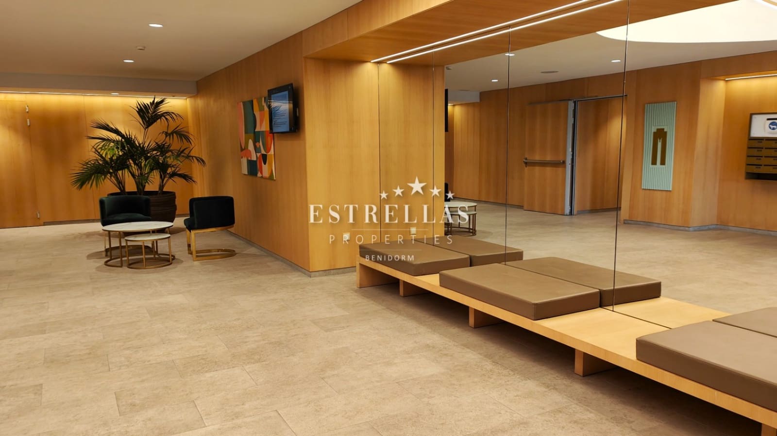 2 soverom Leilighet til salgs i Benidorm med svømmebasseng garasje - € 750 000 (Ref: 9186248)