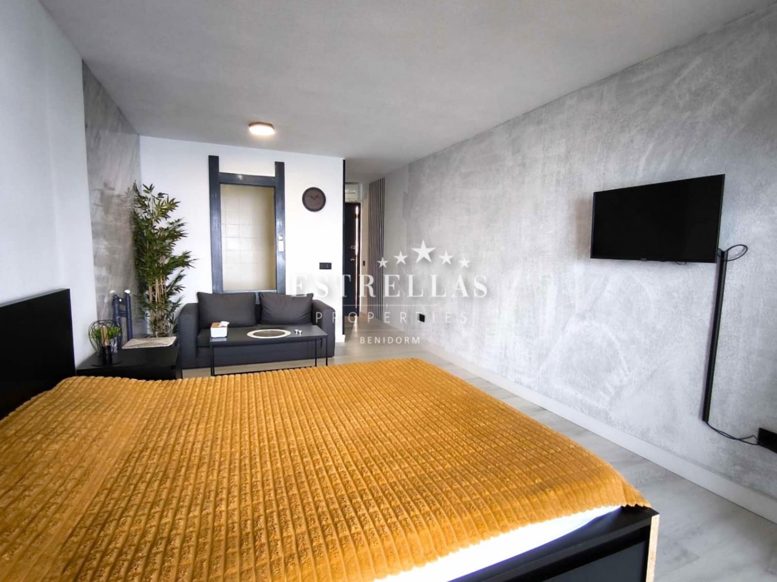 1 soveværelse Lejlighed til salg i Benidorm med swimmingpool garage - € 269.000 (Ref: 9191416)