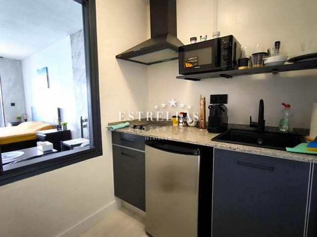 1 soverom Leilighet til salgs i Playa Levante, Benidorm med svømmebasseng garasje - € 269 000 (Ref: 9191416)