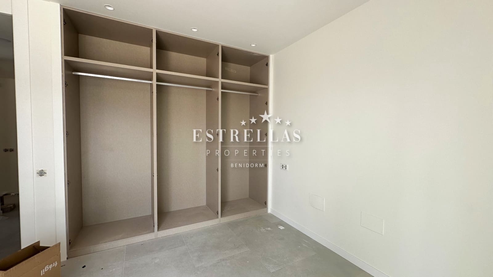 2 soverom Leilighet til salgs i Finestrat med svømmebasseng garasje - € 490 000 (Ref: 9194886)