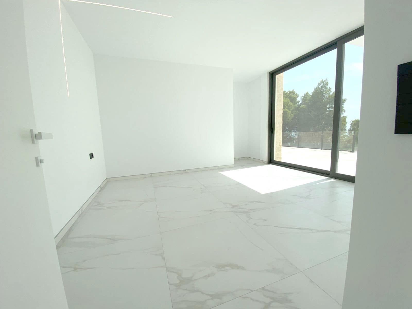 5 bedroom Villa for sale in Altea with pool - € 2,500,000 (Ref: 9223637)