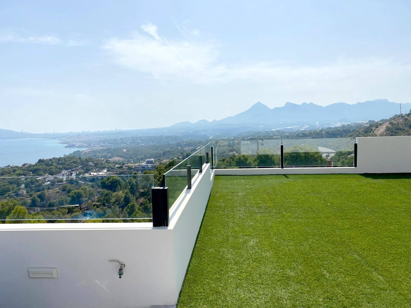 5 bedroom Villa for sale in Altea with pool - € 2,500,000 (Ref: 9223637)