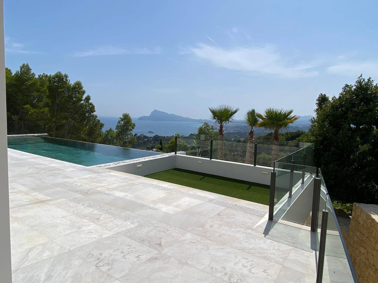 5 bedroom Villa for sale in Altea with pool - € 2,500,000 (Ref: 9223637)
