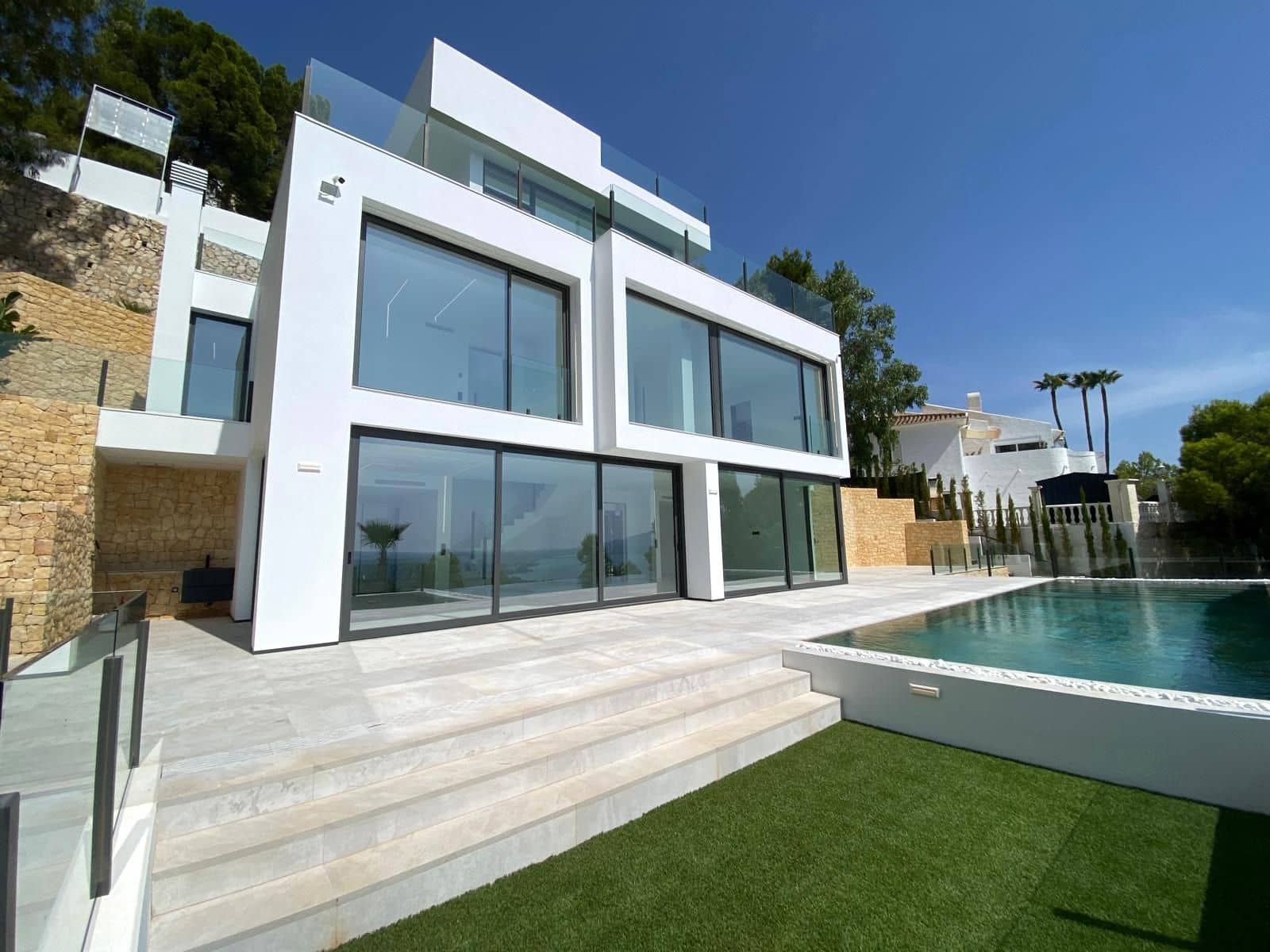 5 bedroom Villa for sale in Altea with pool - € 2,500,000 (Ref: 9223637)