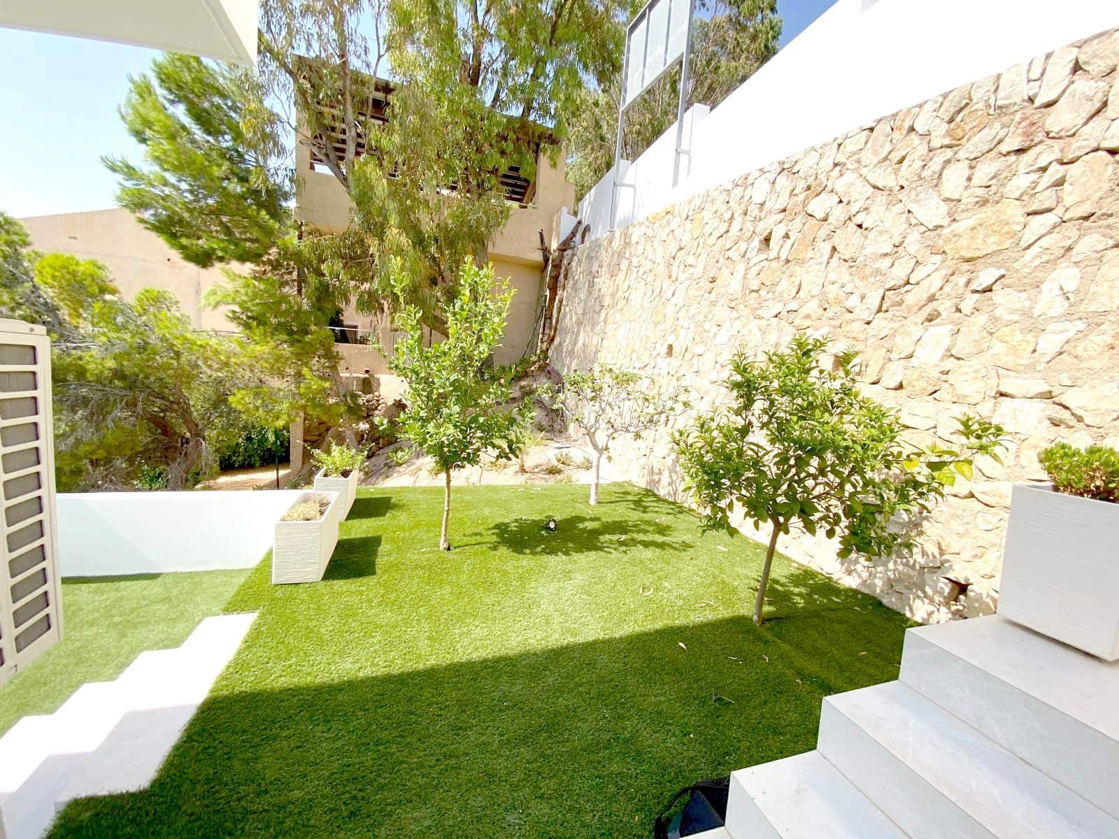 5 bedroom Villa for sale in Altea with pool - € 2,500,000 (Ref: 9223637)