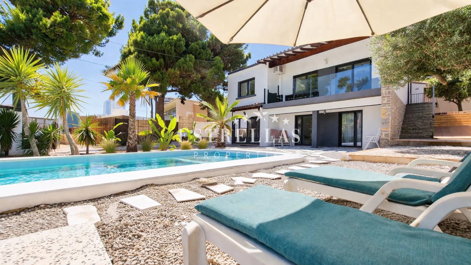 5 Zimmer Villa zu verkaufen in Calpe / Calp mit Pool Garage - 729.000 € (Ref: 9329610)