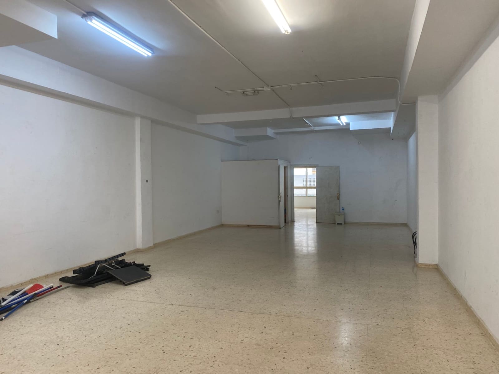 Comercial para venda em Calpe / Calp - 169 000 € (Ref: 9353957)