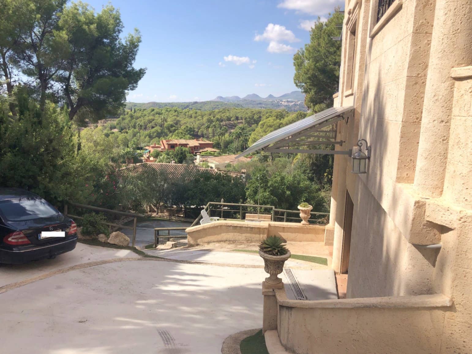 4 bedroom Villa for sale in Altea with pool - € 630,000 (Ref: 9353958)