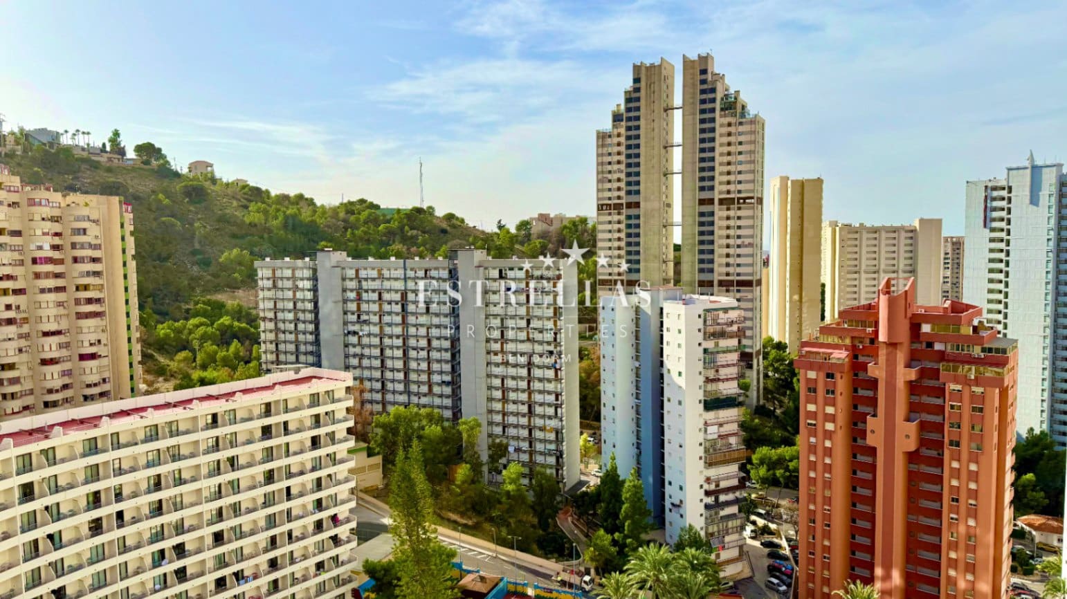 2 soveværelse Lejlighed til salg i Benidorm med swimmingpool garage - € 262.000 (Ref: 9388288)