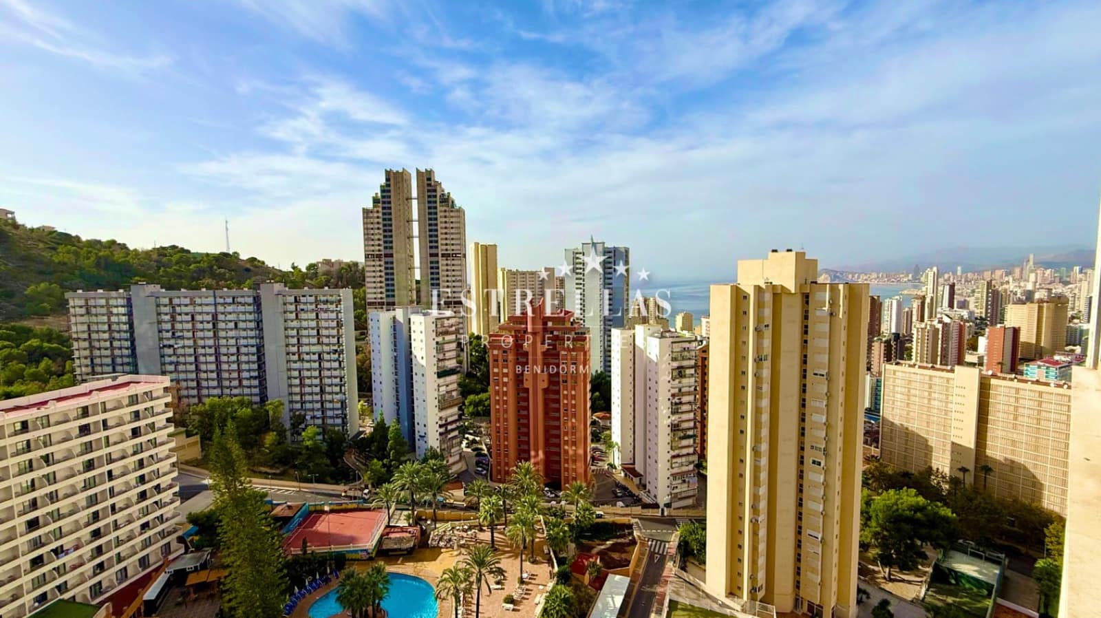 2 soveværelse Lejlighed til salg i Benidorm med swimmingpool garage - € 262.000 (Ref: 9388288)