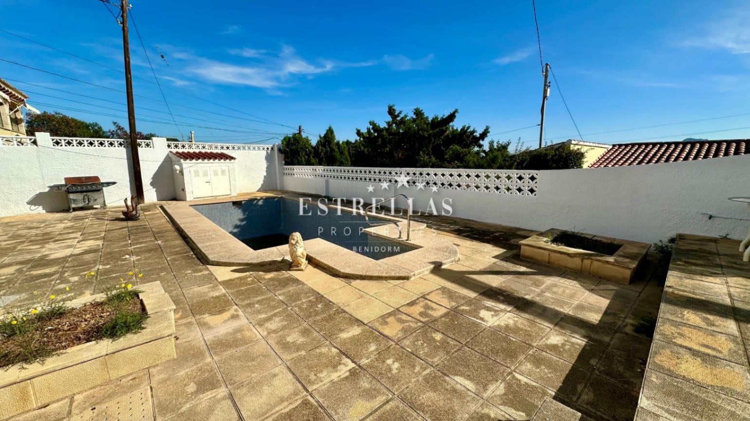 3 sypialnia Willa na sprzedaż w Calpe / Calp z basenem garażem - 450 000 € (Ref: 9393502)