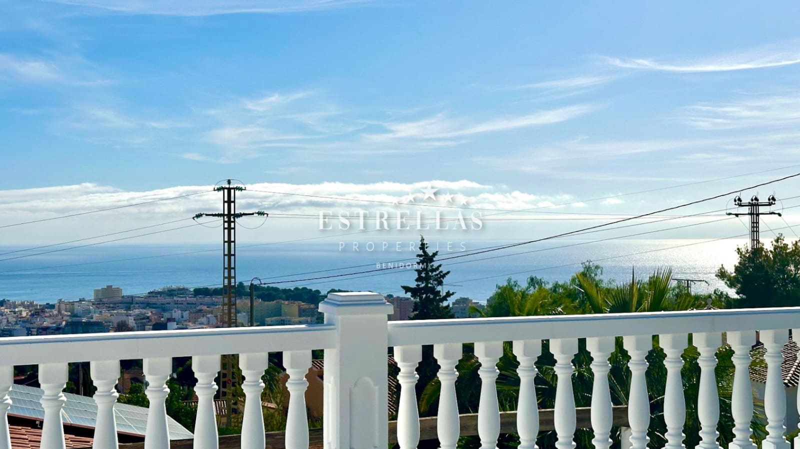 3 sypialnia Willa na sprzedaż w Calpe / Calp z basenem garażem - 450 000 € (Ref: 9393502)