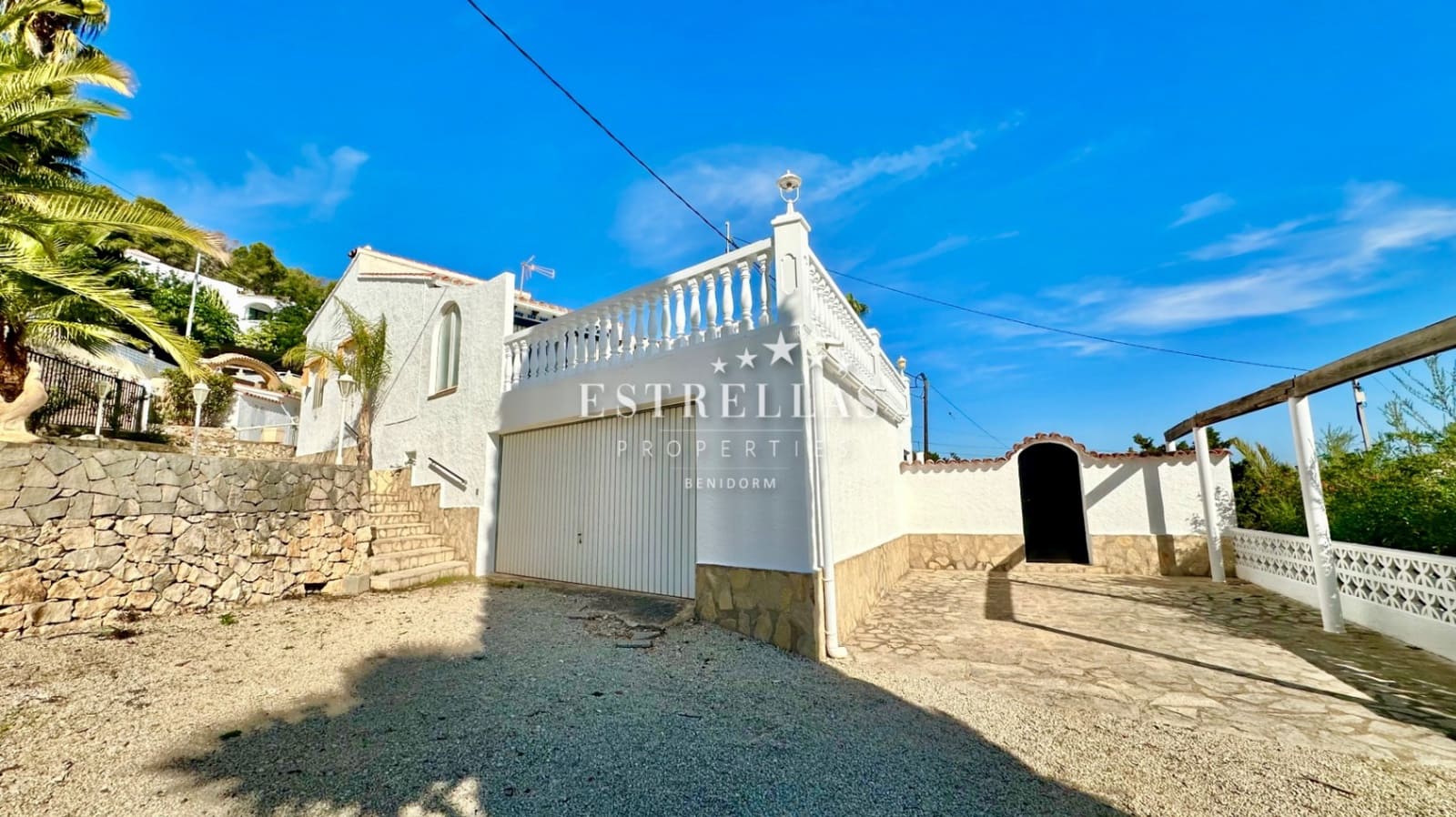 3 sypialnia Willa na sprzedaż w Calpe / Calp z basenem garażem - 450 000 € (Ref: 9393502)