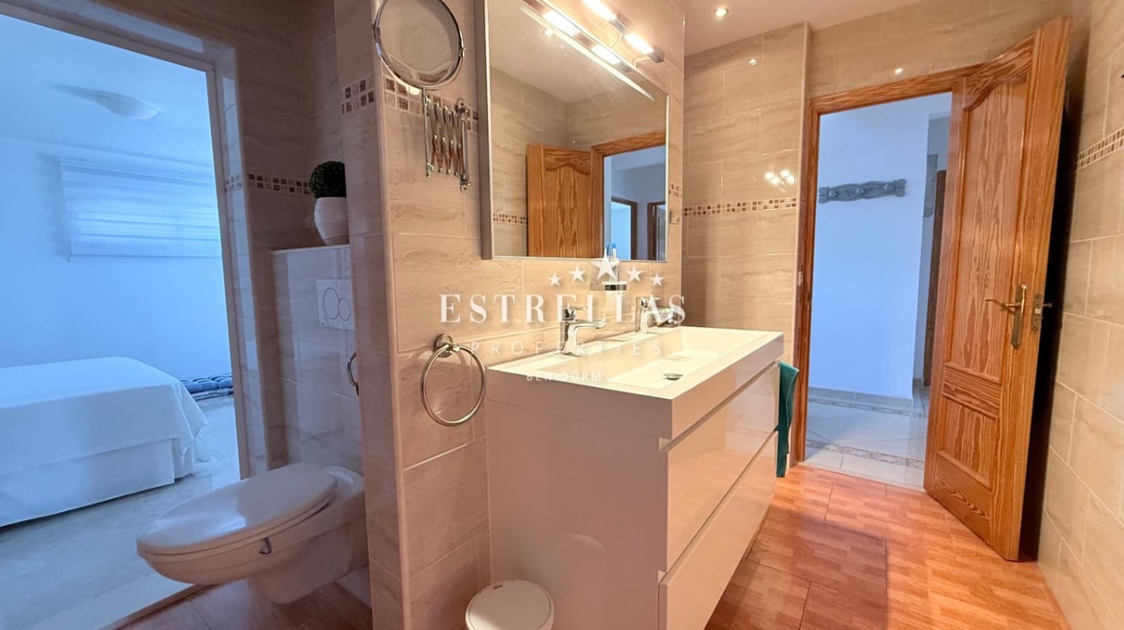 4 bedroom Villa for sale in La Nucia with pool garage - € 580,000 (Ref: 9411358)