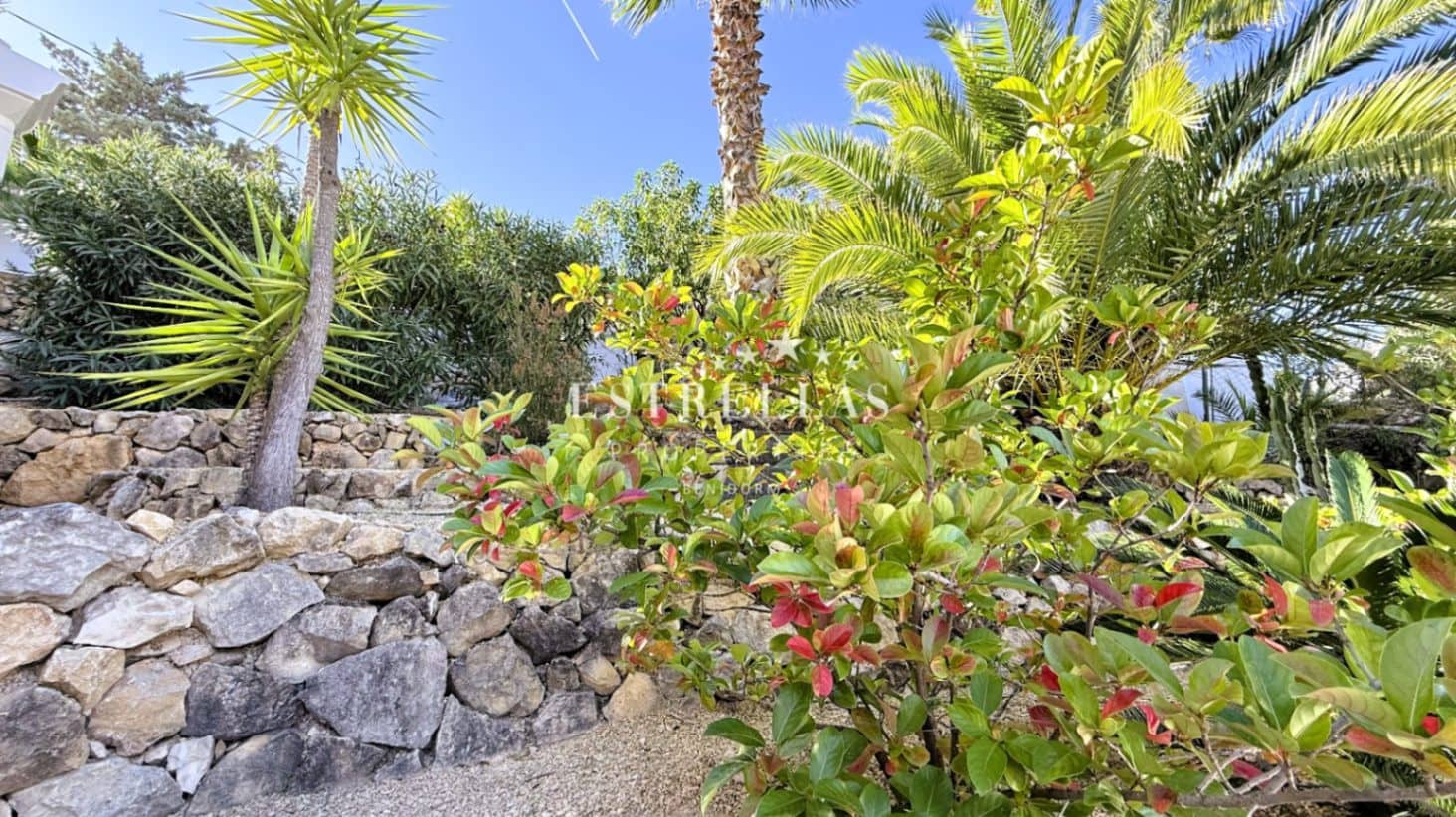 4 bedroom Villa for sale in La Nucia with pool garage - € 580,000 (Ref: 9411358)