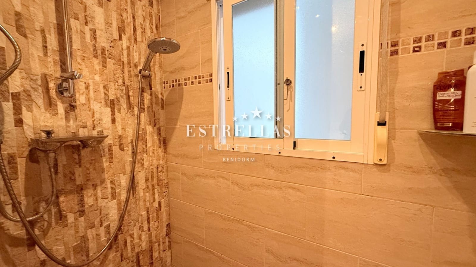 4 bedroom Villa for sale in La Nucia with pool garage - € 580,000 (Ref: 9411358)