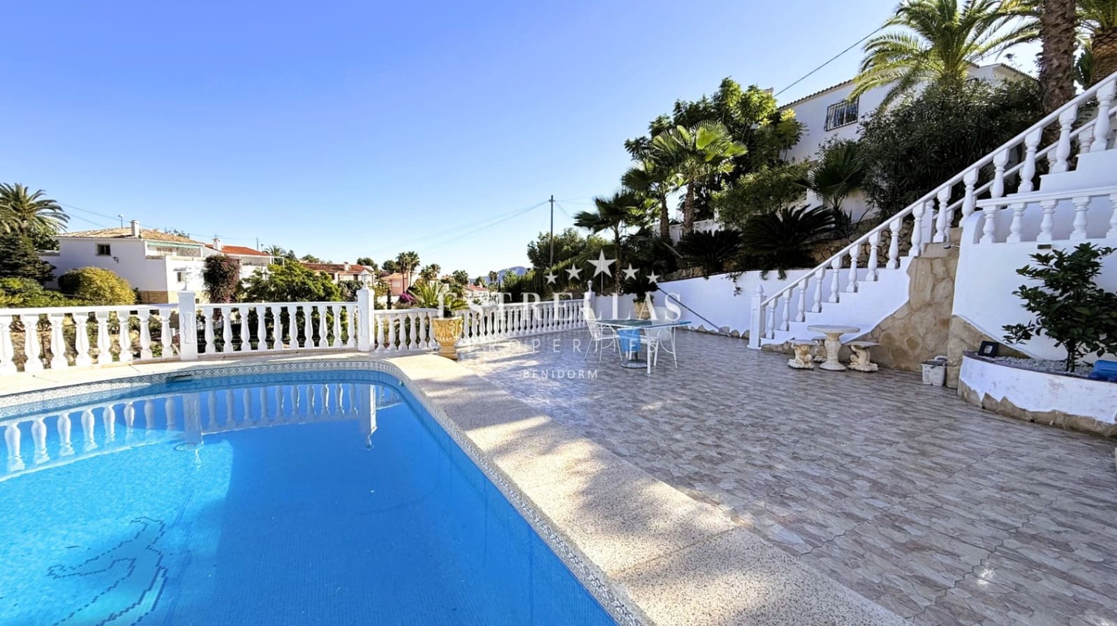 4 bedroom Villa for sale in La Nucia with pool garage - € 580,000 (Ref: 9411358)