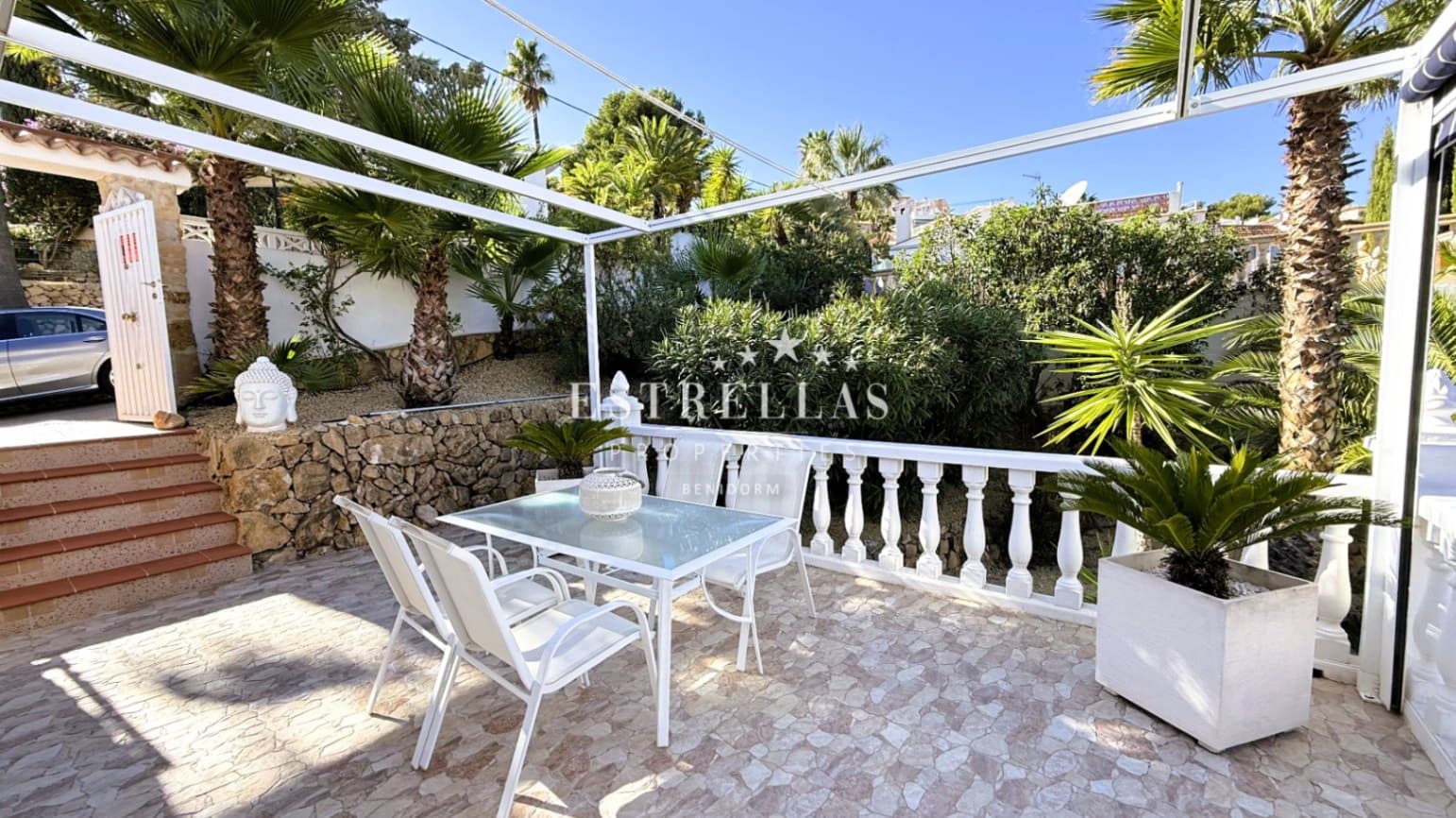 4 bedroom Villa for sale in La Nucia with pool garage - € 580,000 (Ref: 9411358)