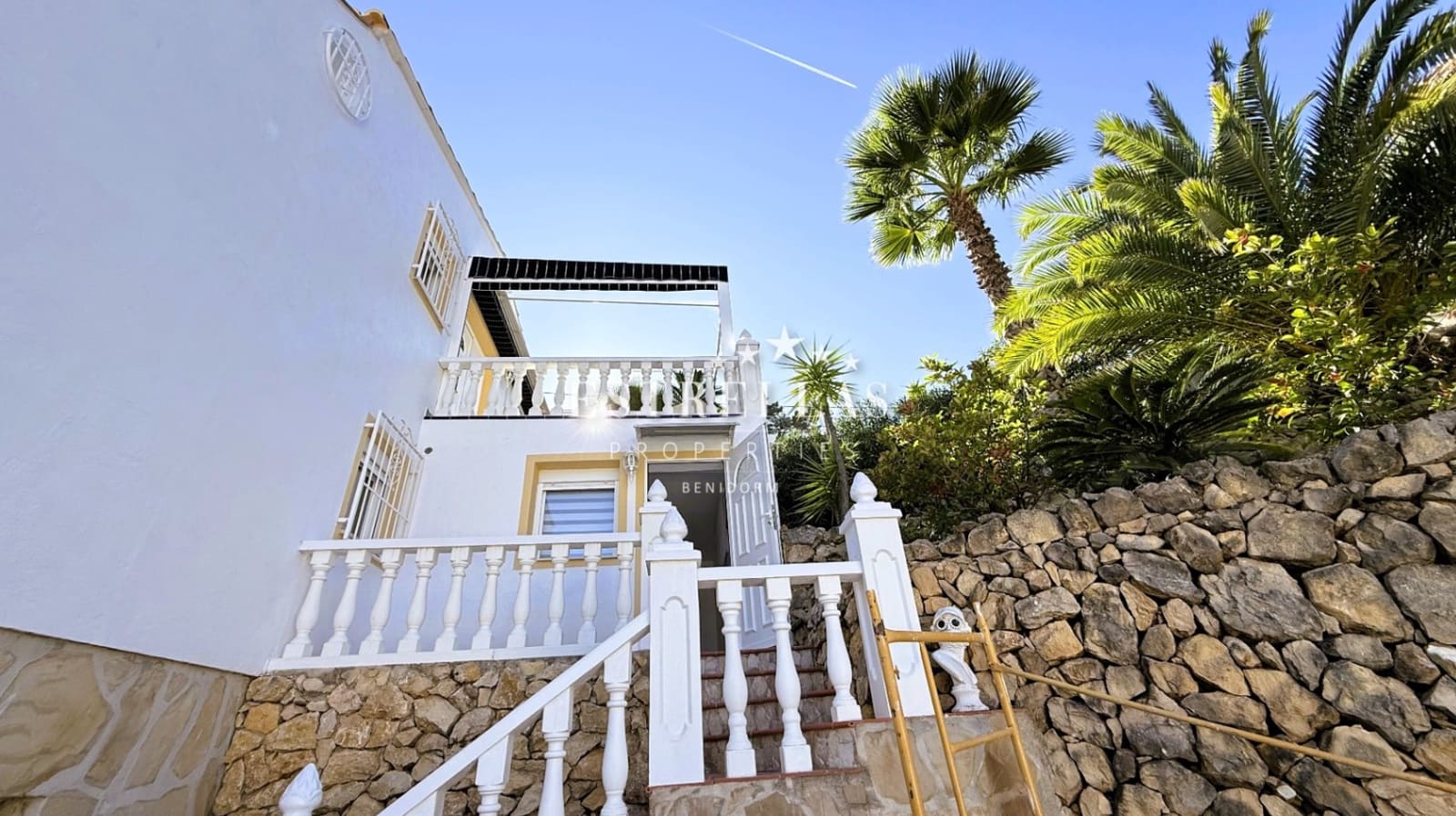 4 bedroom Villa for sale in La Nucia with pool garage - € 580,000 (Ref: 9411358)