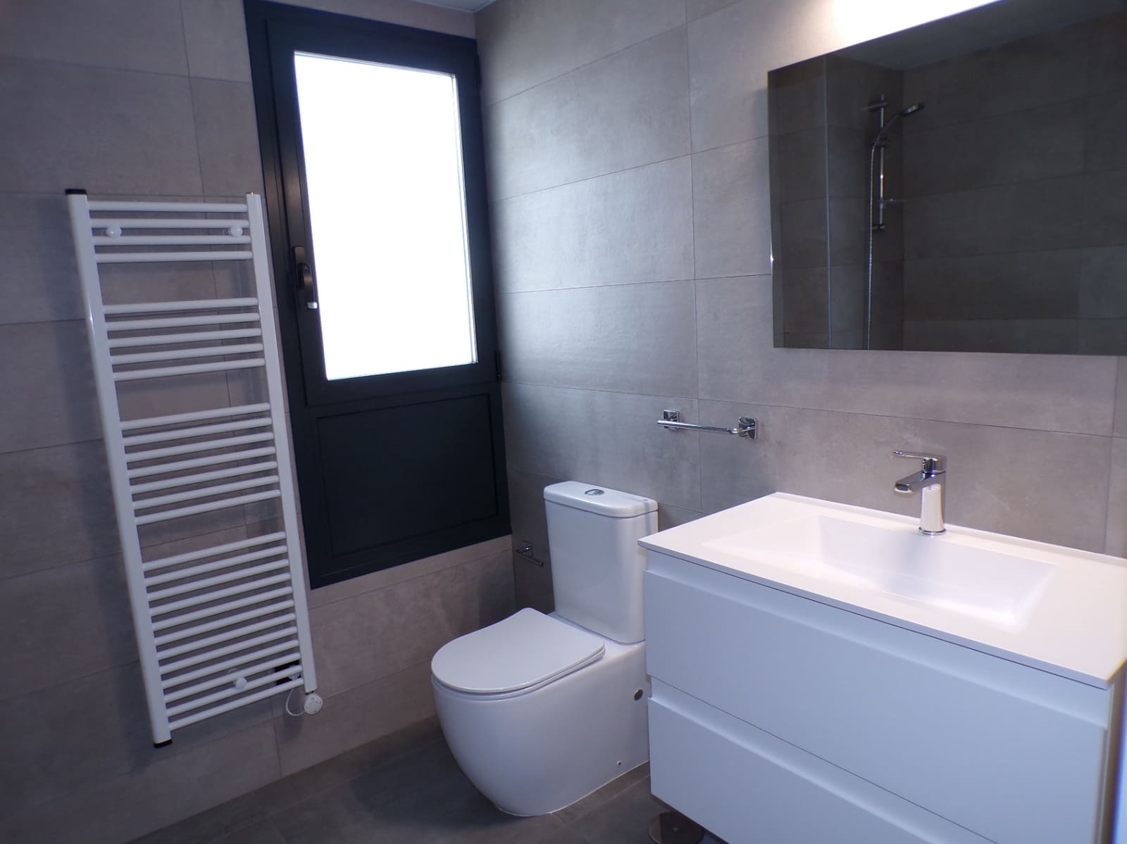 2 quarto Apartamento para venda em Calpe / Calp com piscina - 425 000 € (Ref: 9411368)