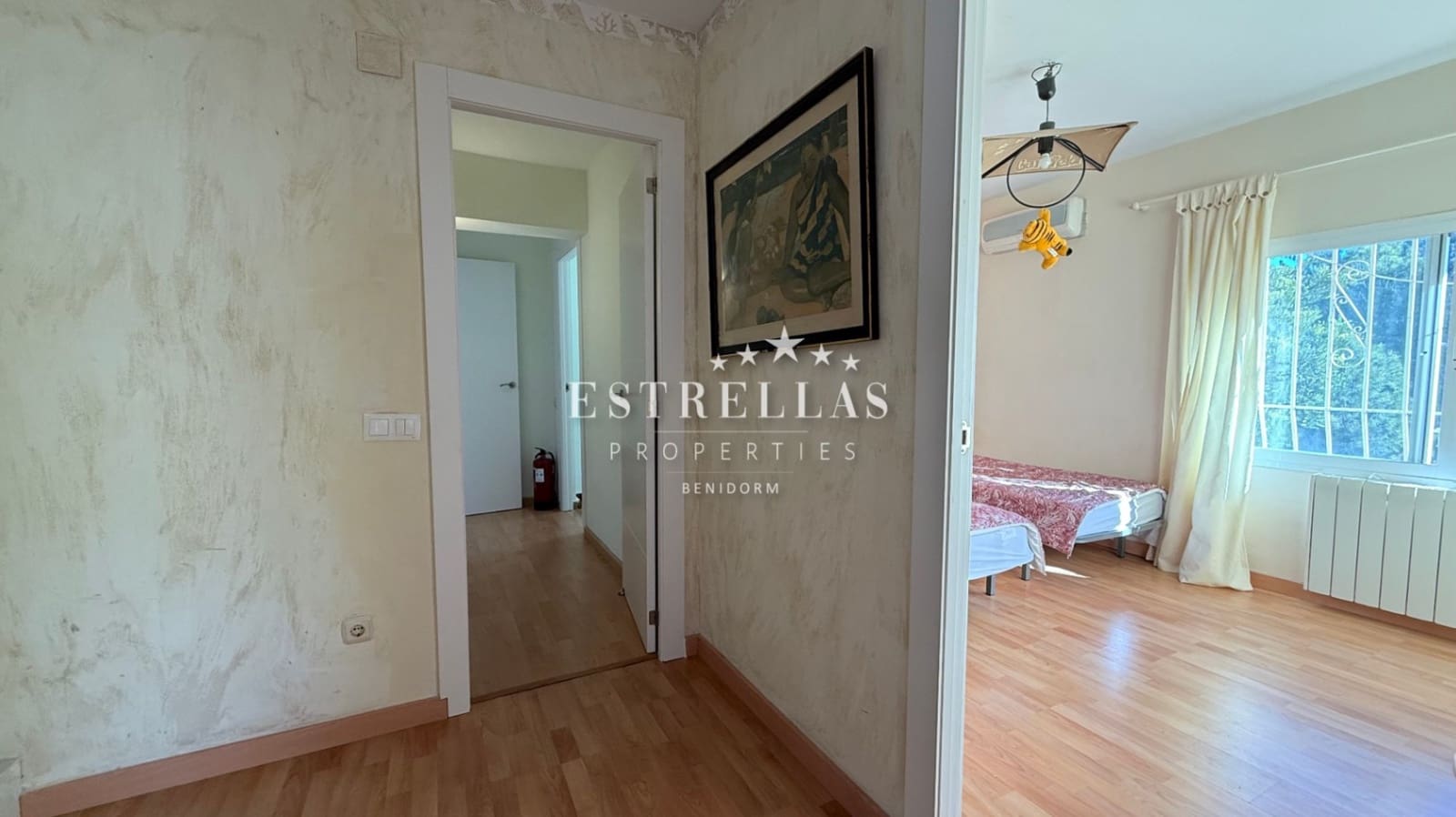 3 soverom Villa til salgs i La Nucia med svømmebasseng garasje - € 590 000 (Ref: 9412835)